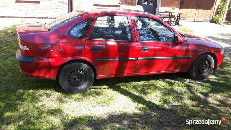 Czerwony Używany 1996 Opel Vectra | 2000 zł (Uczciwa cena) - Obraz 1/3