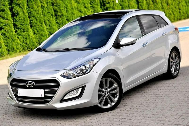 Szary (metalik) Używany 2017 Hyundai i30 Kombi | 35 900 zł (Uczciwa cena) - Obraz 1/4