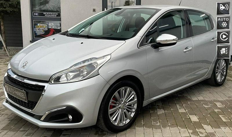 Srebrny Używany 2016 Peugeot 208 Hatchback | 21 500 zł (Dobra cena) - Obraz 1/4