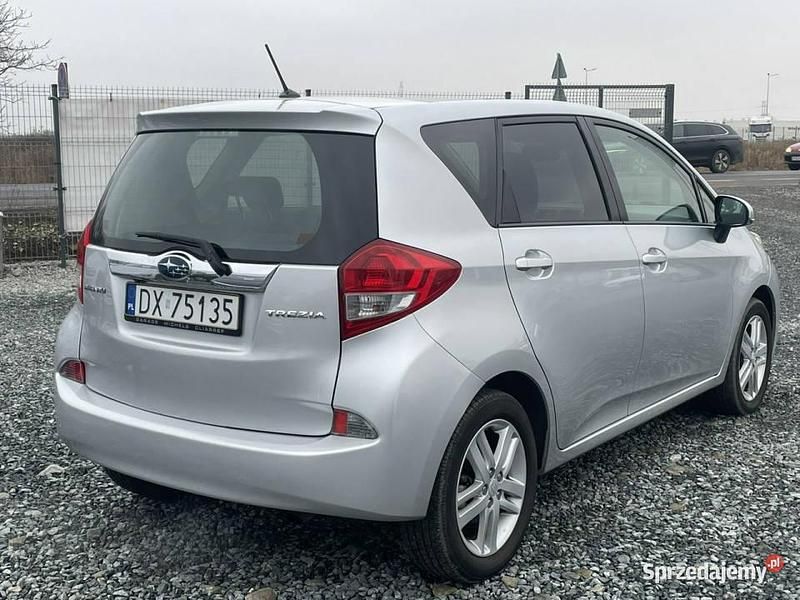 Używany Subaru Trezia 2013 Srebrny Hatchback