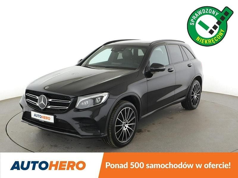 Czarny Używany 2019 Mercedes GLC300 AMG line SUV | 133 200 zł (Super Cena) - Obraz 1/3