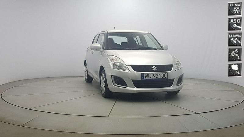 Srebrny Używany 2016 Suzuki Swift Comfort Hatchback | 27 850 zł (Uczciwa cena) - Obraz 1/4