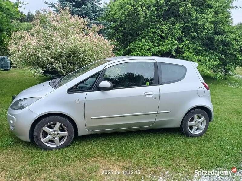 Używany Mitsubishi Colt 95 KM (69 kW) 2007 Srebrny Hatchback