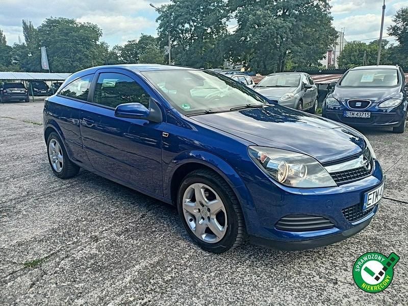 Niebieski ciemny (metalik) Używany 2007 Opel Astra Coupe | 13 900 zł (Uczciwa cena) - Obraz 1/4