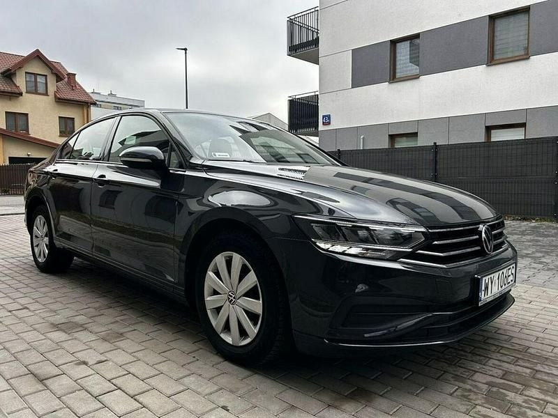 Używany VW Passat 150 KM (110 kW) 2020 Szary Sedan/Limuzyna