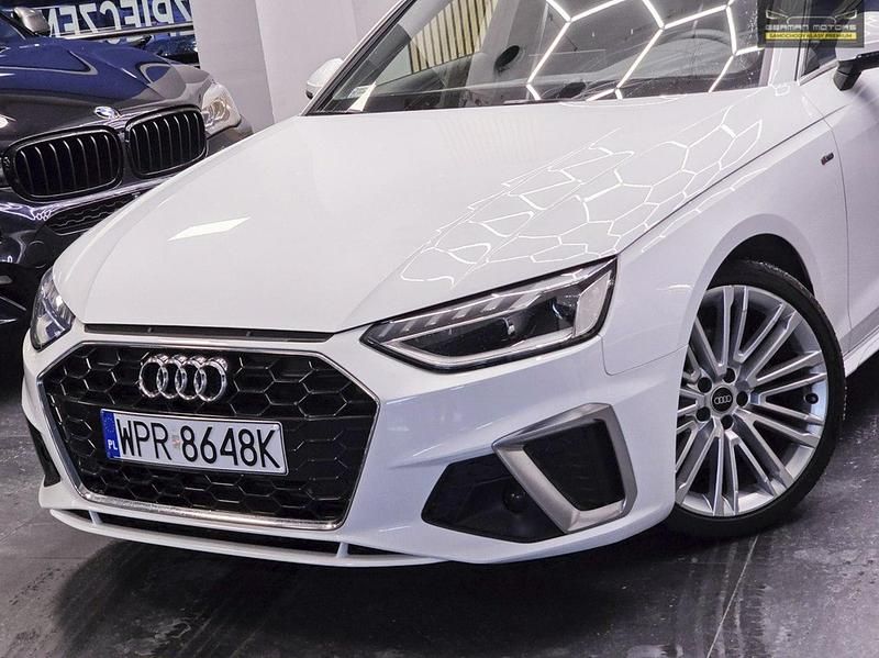 Używany Audi A4 150 KM (110 kW) 2023 Biały (metalik) Kombi