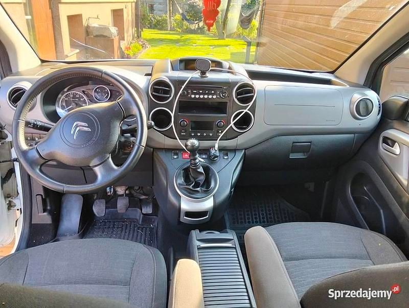 Używany 2015 Citroën Berlingo Minivan | 28 000 zł (Dość drogi) - Obraz 1/4