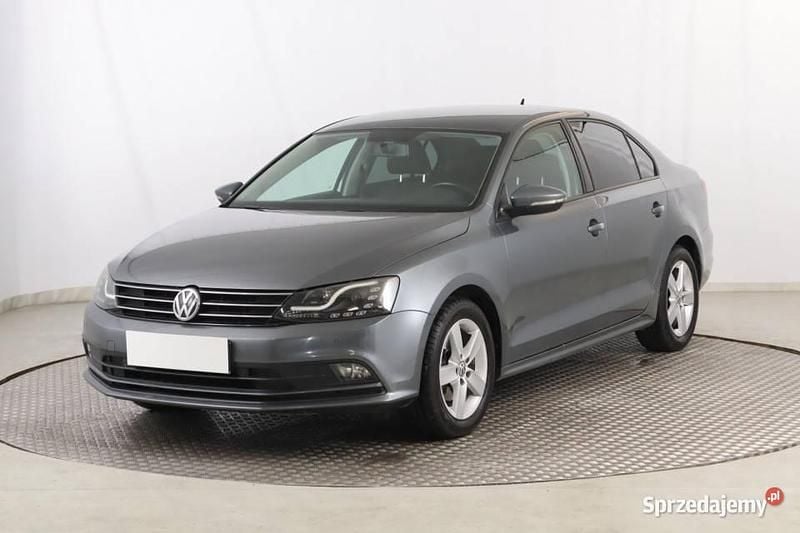 Używany VW Jetta 2016 Szary Sedan/Limuzyna