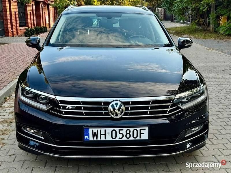 Czarny Używany 2015 VW Passat R-line Kombi | 49 900 zł (Uczciwa cena) - Obraz 1/4