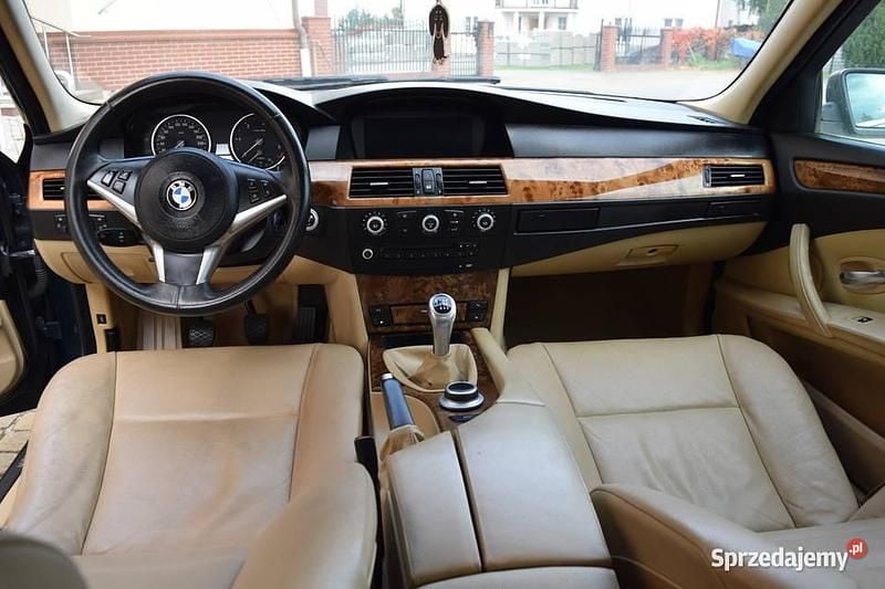 Zielony Używany 2008 BMW 530 Kombi | 18 880 zł (Dobra cena) - Obraz 1/4