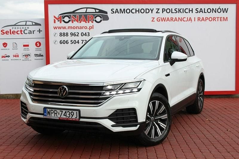 Biały Używany 2021 VW Touareg SUV | 155 900 zł (Uczciwa cena) - Obraz 1/3