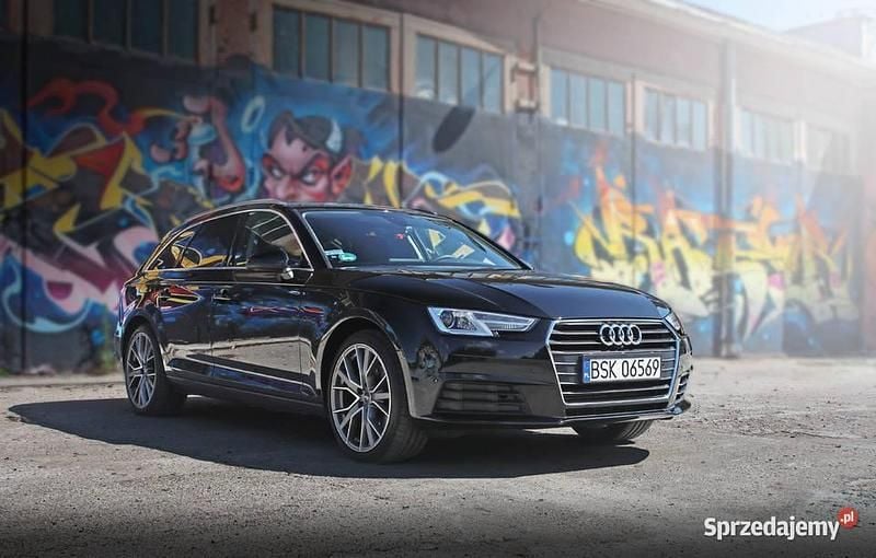 Używany Audi A4 Advanced 2019 Czarny Kombi
