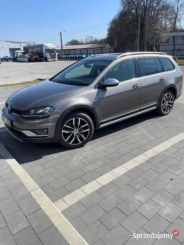 Szary Używany 2016 VW Golf VII Kombi | 59 000 zł (Uczciwa cena) - Obraz 1/4