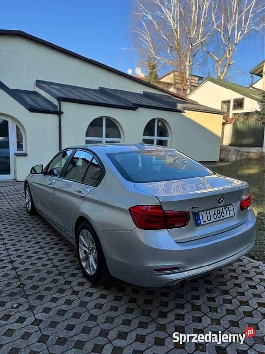 Srebrny Używany 2018 BMW 320 Sedan/Limuzyna | 67 100 zł (Super Cena) - Obraz 1/4