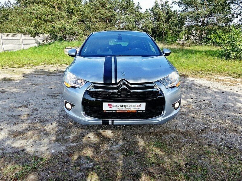 Używany Citroën DS4 120 KM (88 kW) 2011 Srebrny Hatchback
