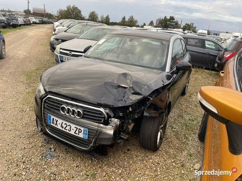 Czarny Używany 2010 Audi A1 Ambition Hatchback | 8300 zł (Uczciwa cena) - Obraz 1/4