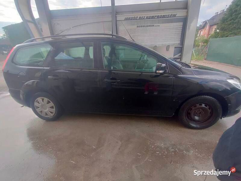Używany Ford Focus 125 KM (91 kW) 2008 Czarny Kombi