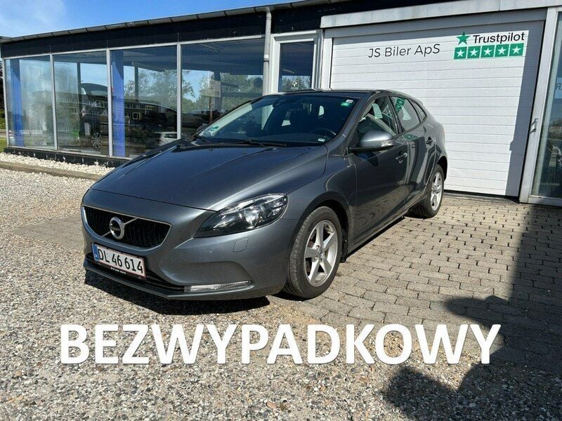 Szary Używany 2016 Volvo V40 Kombi | 39 700 zł (Uczciwa cena) - Obraz 1/4