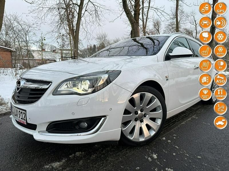 Biały Używany 2016 Opel Insignia Cosmo Kombi | 35 900 zł (Dobra cena) - Obraz 1/4