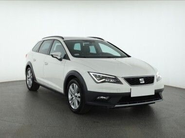 Biały Używany 2018 Seat Leon Kombi | 55 999 zł (Uczciwa cena) - Obraz 1/4