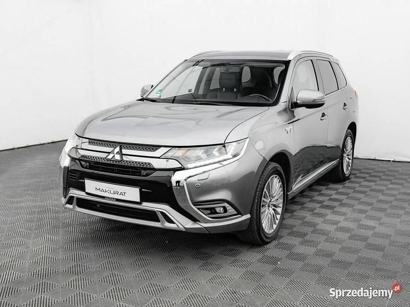 Szary Używany 2020 Mitsubishi Outlander P-HEV Instyle SUV | 113 850 zł (Uczciwa cena) - Obraz 1/4