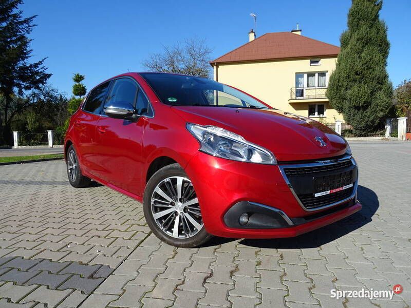 Czerwony Używany 2019 Peugeot 208 Hatchback | 39 900 zł (Uczciwa cena) - Obraz 1/4