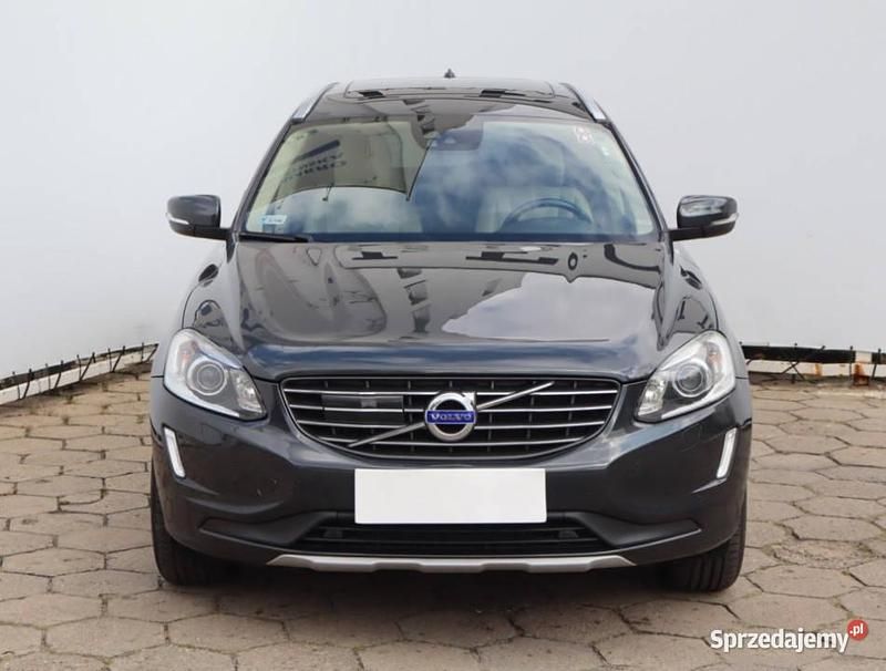 Szary Używany 2017 Volvo XC60 SUV | 77 999 zł (Super Cena) - Obraz 1/4