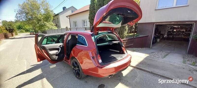 Używany 2010 Opel Insignia | 35 500 zł (Uczciwa cena) - Obraz 1/4