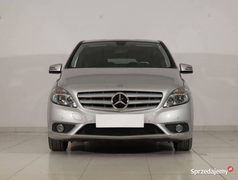 Srebrny Używany 2011 Mercedes B180 Minivan | 33 999 zł (Drogi) - Obraz 1/4