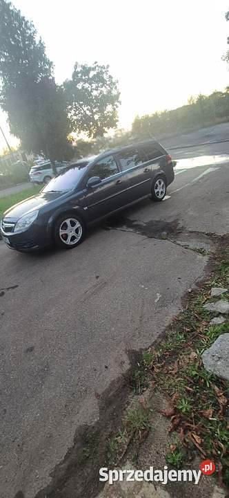 Używany Opel Vectra Cosmo 2005 Granatowy Kombi
