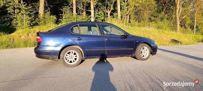 Granatowy Używany 1999 Seat Toledo Sedan/Limuzyna | 3900 zł - Obraz 1/4