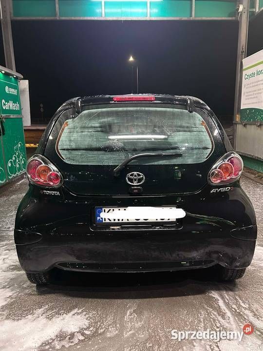 Używany Toyota Aygo 68 KM (50 kW) 2009 Czarny Hatchback