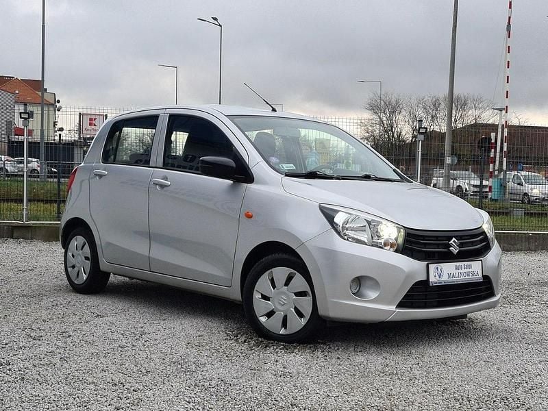 Używany Suzuki Celerio 68 KM (50 kW) 2019 Srebrny (metalik) Hatchback