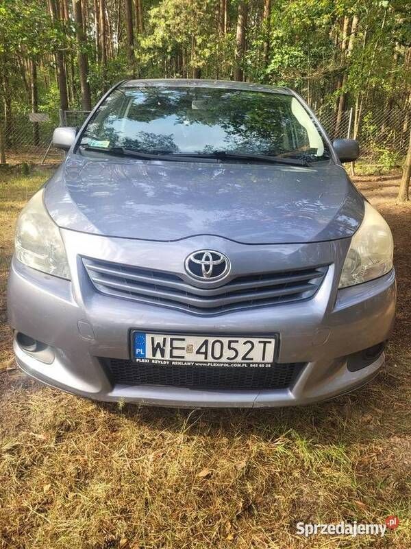 Używany 2009 Toyota Verso Minivan | 19 500 zł (Uczciwa cena) - Obraz 1/4