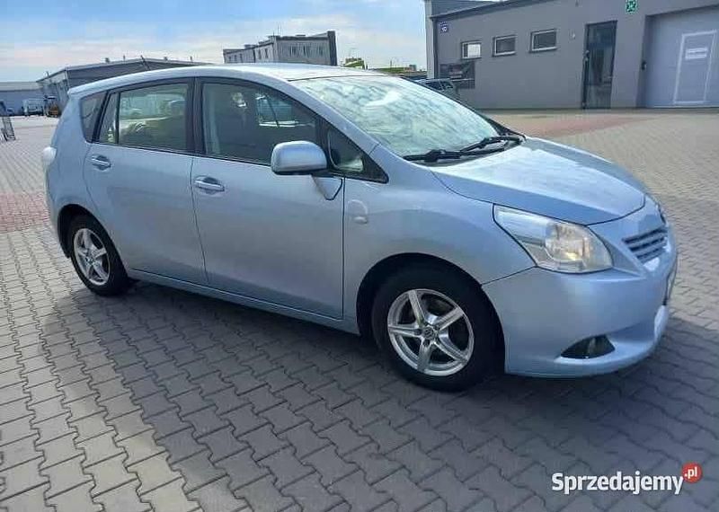 Używany Toyota Verso Premium 126 KM (92 kW) 2011 Minivan