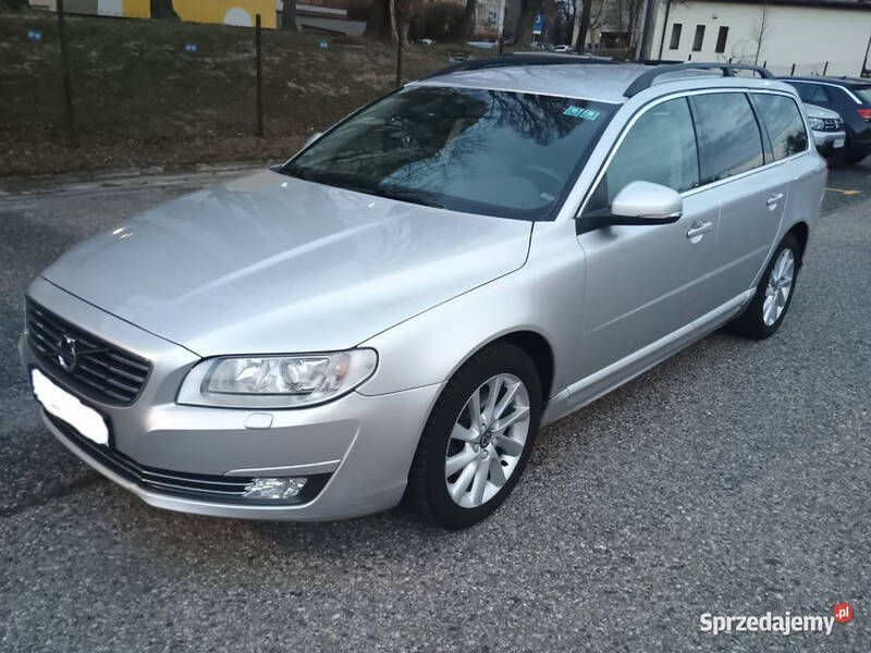 Używany Volvo V70 Momentum 2016 Srebrny Kombi