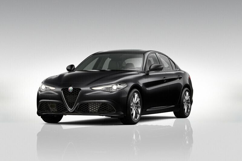 Lakier metalizowany czarny volcano black Nowe 2025 Alfa Romeo Giulia Sedan/Limuzyna | 231 220 zł - Obraz 1/4