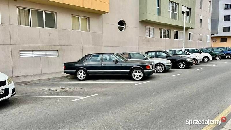 Używany Mercedes 300 SE 1987 Czarny Sedan/Limuzyna