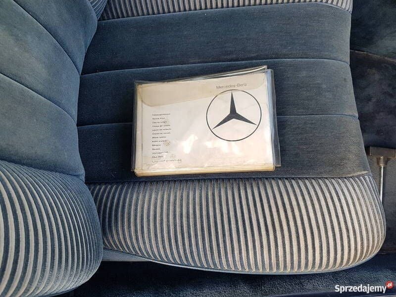 Używany Mercedes E350 1979 Zielony Sedan/Limuzyna