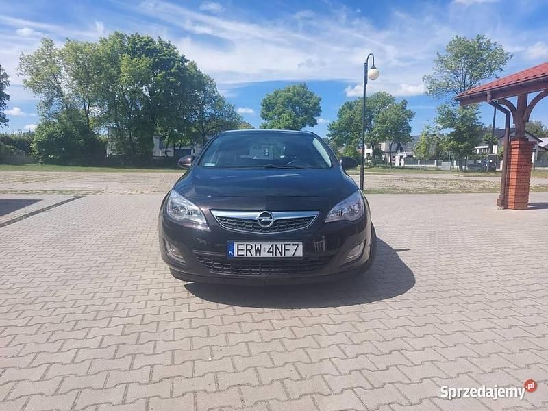 Używany 2012 Opel Astra Hatchback | 27 999 zł (Dobra cena) - Obraz 1/4