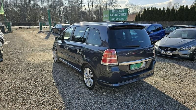 Używany Opel Zafira 125 KM (91 kW) 2008 Grafitowy Minivan