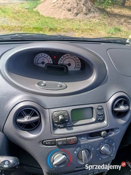 Używany 2001 Toyota Yaris | 3900 zł - Obraz 1/4