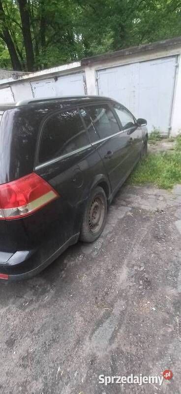 Czarny Używany 2004 Opel Vectra Kombi | 2200 zł (Dobra cena) - Obraz 1/3