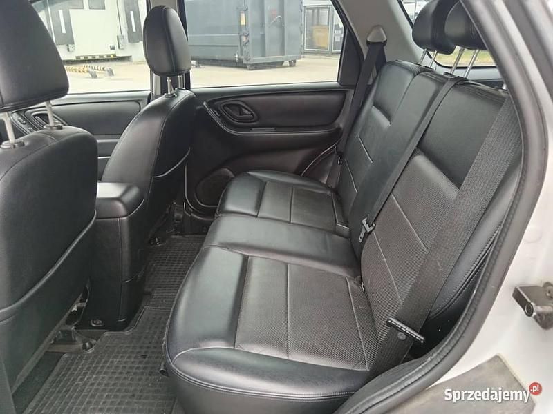 Srebrny Używany 2006 Ford Maverick SUV | 22 900 zł - Obraz 1/4