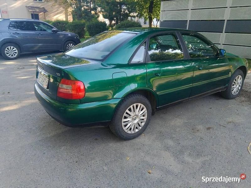 Zielony Używany 1997 Audi A4 Sedan/Limuzyna | 4200 zł (Uczciwa cena) - Obraz 1/4