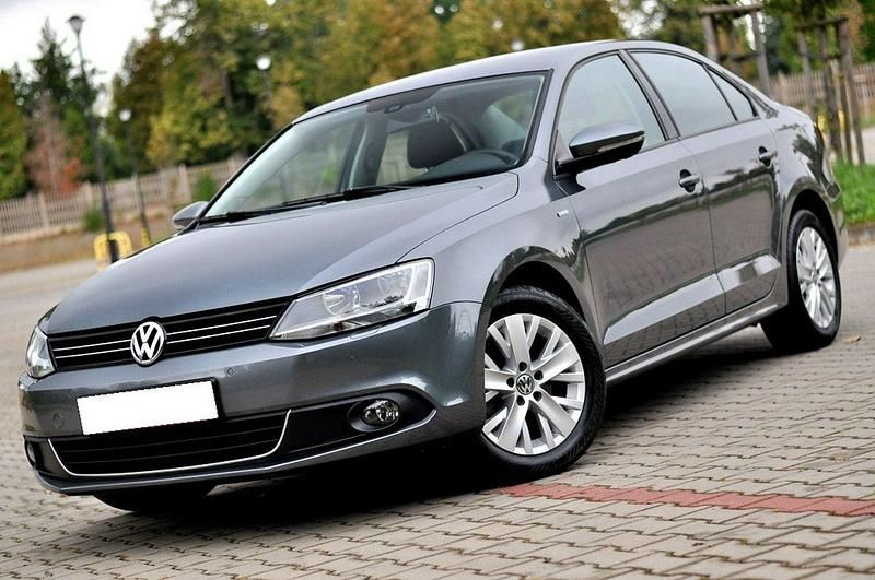 Inny Używany 2013 VW Jetta Sedan/Limuzyna | 26 900 zł (Dobra cena) - Obraz 1/4