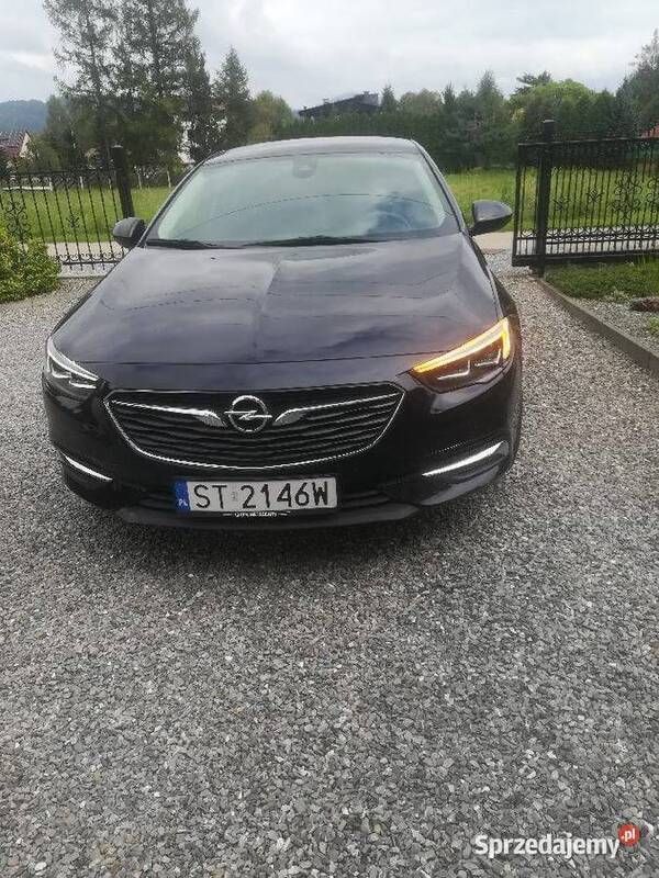 Używany Opel Insignia 136 KM (100 kW) 2019 Granatowy Sedan/Limuzyna