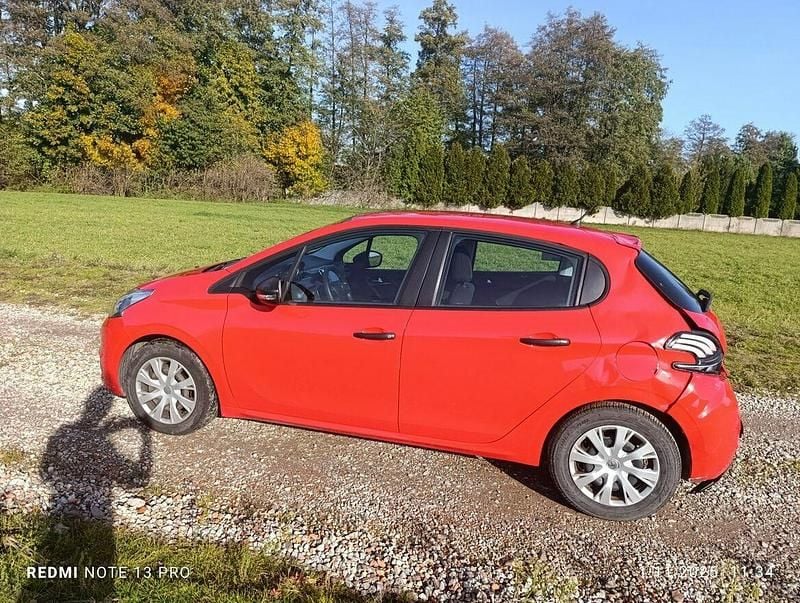 Używany Peugeot 208 GT-line 110 KM (80 kW) 2018 Biały Hatchback
