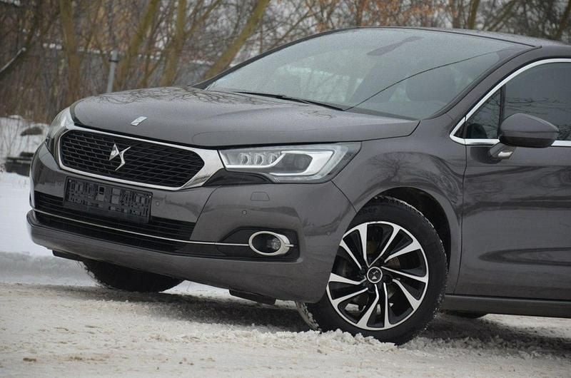 Używany Citroën DS4 131 KM (96 kW) 2018 Szary Hatchback