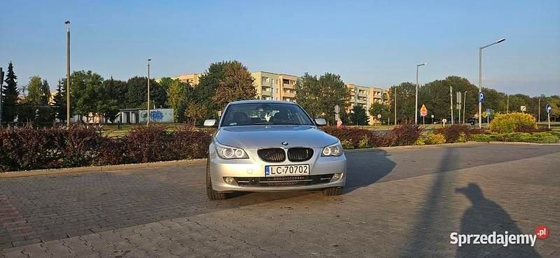 Używany BMW 530 2009 Srebrny Sedan/Limuzyna